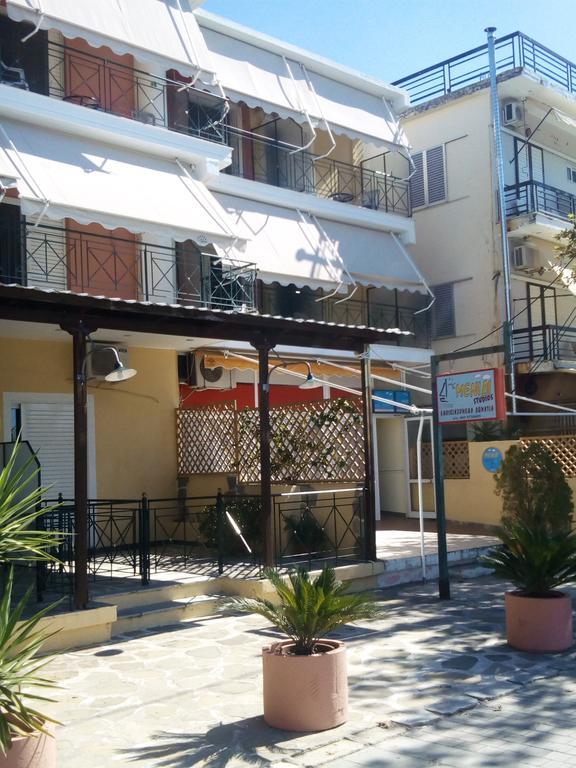 Apartment Menidistudios